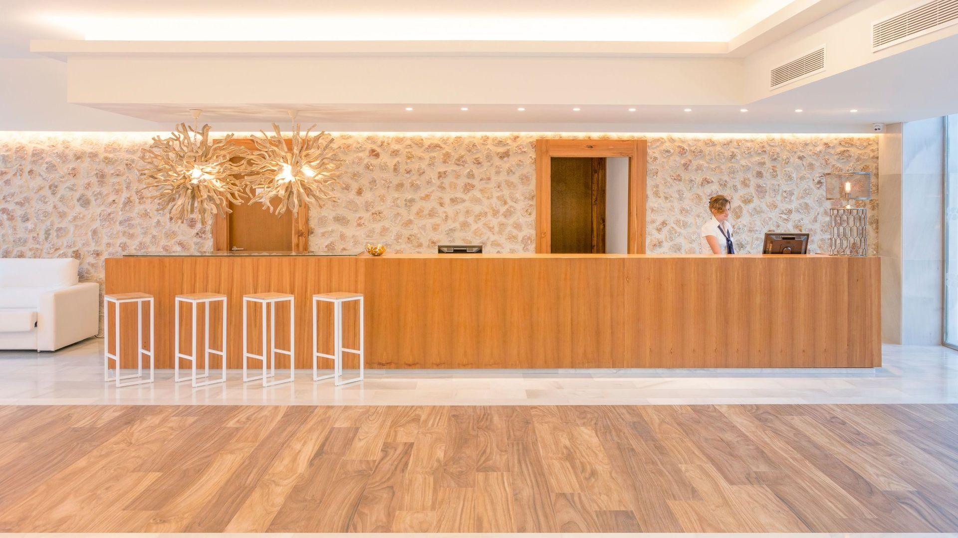 MarSenses Puerto Pollensa Hotel & Spa reception