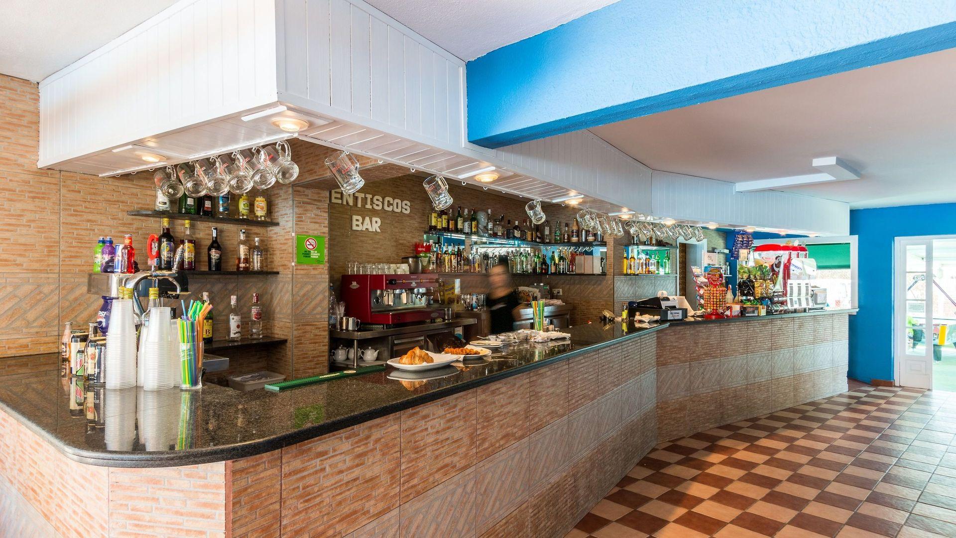 Apartamentos los Lentiscos by Mij bar