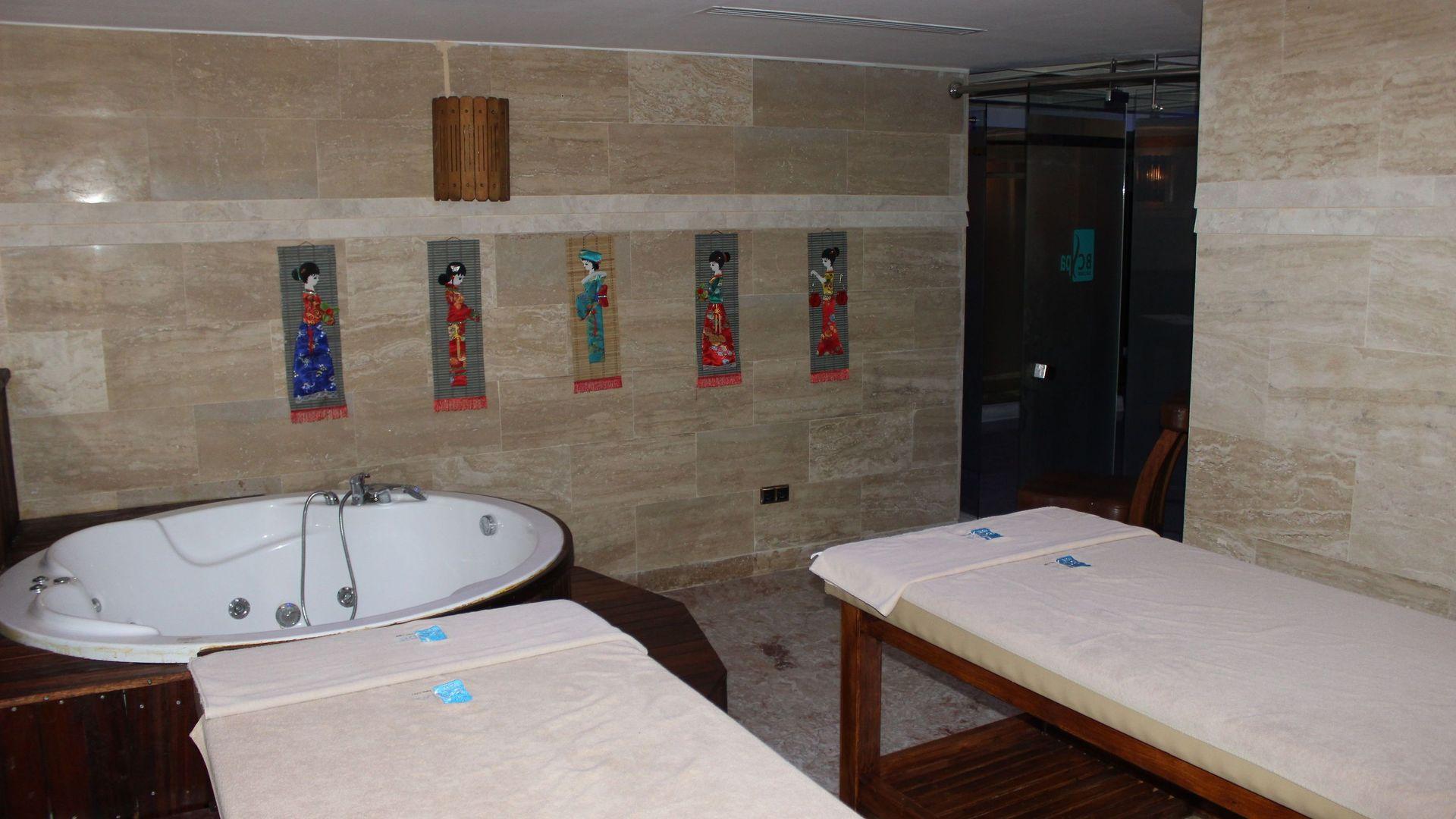 BC Spa Hotel massage