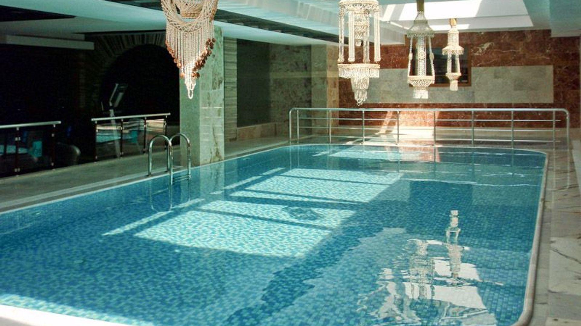 BC Spa Hotel indoor pool