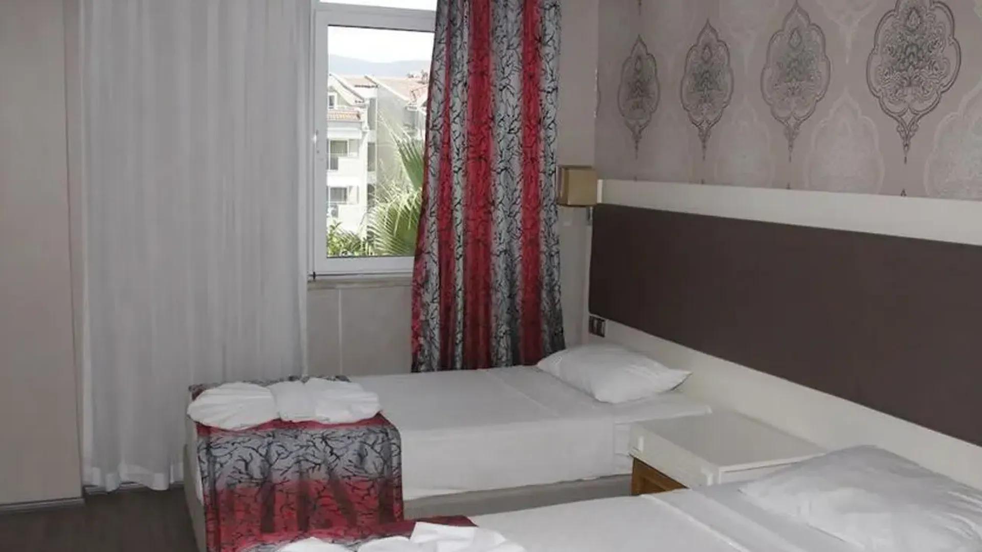 Mehtap Family Hotel twin room