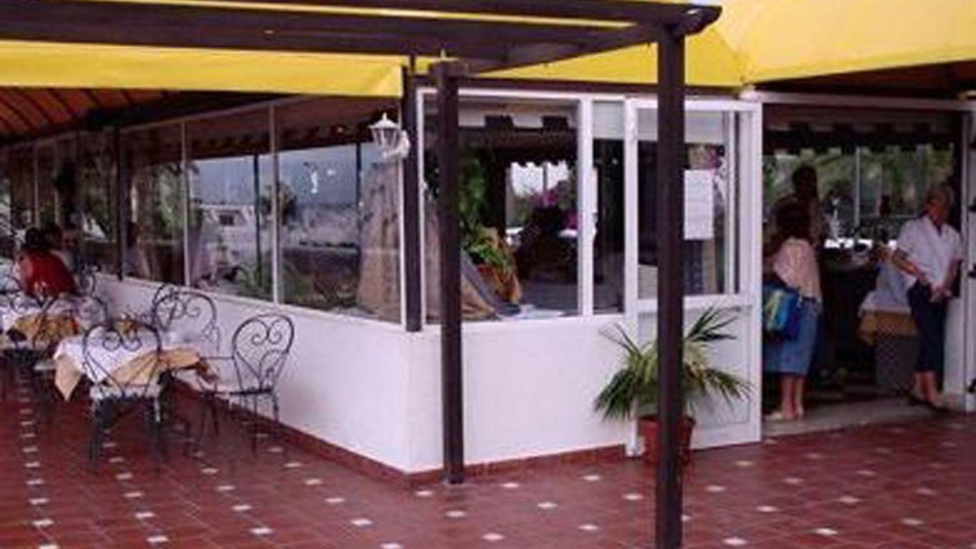 Paraíso del Sol outdoors dining