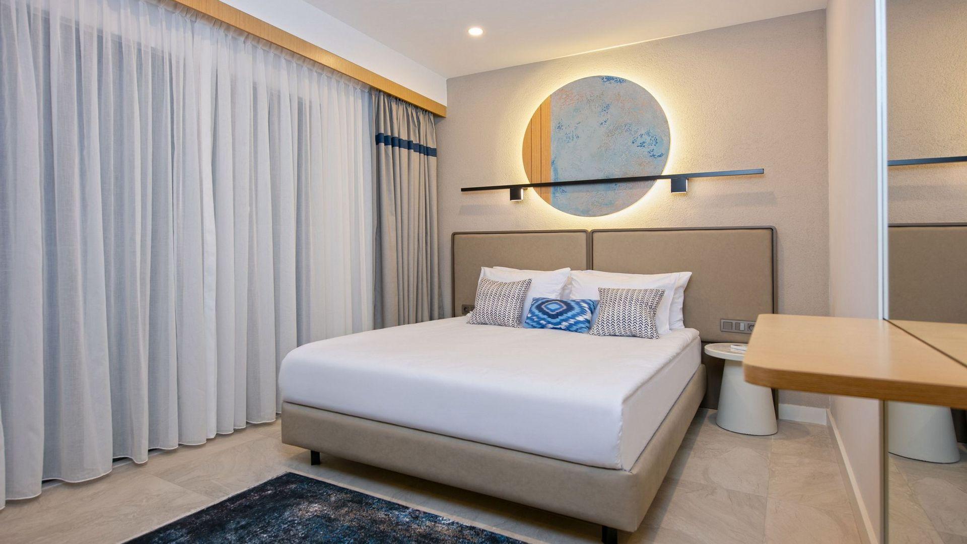 A Suite Side double room