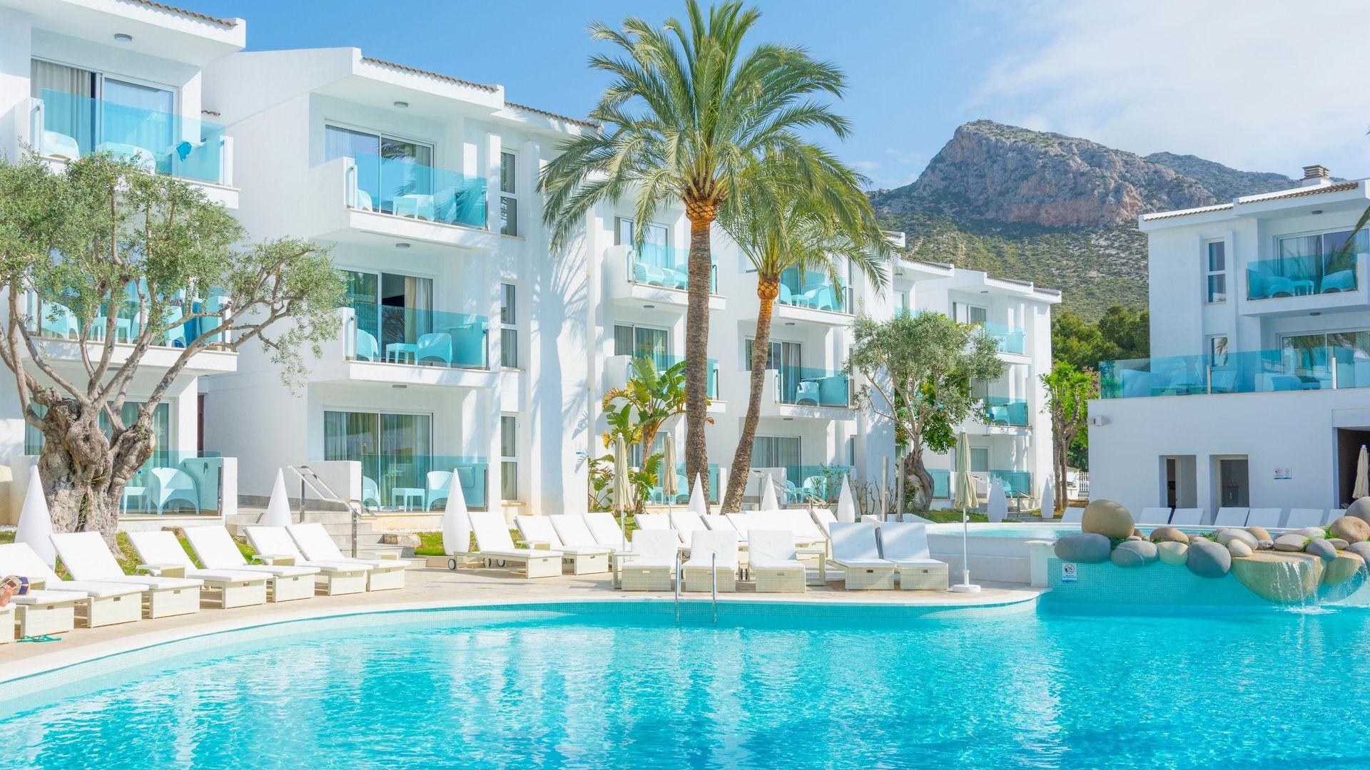 MarSenses Puerto Pollensa Hotel & Spa outside hotel and pool