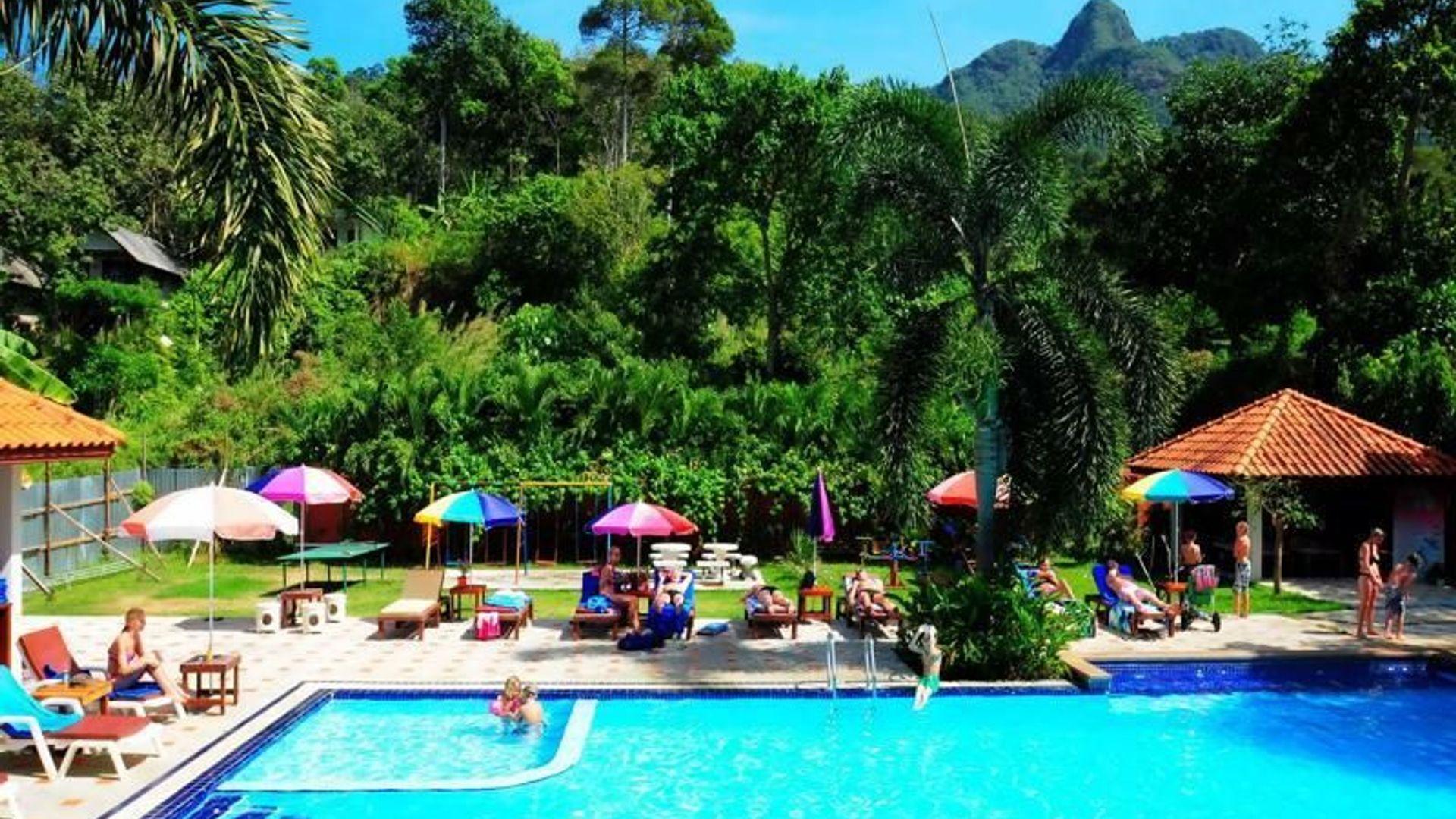 Alina Grande Hotel and Resort pool