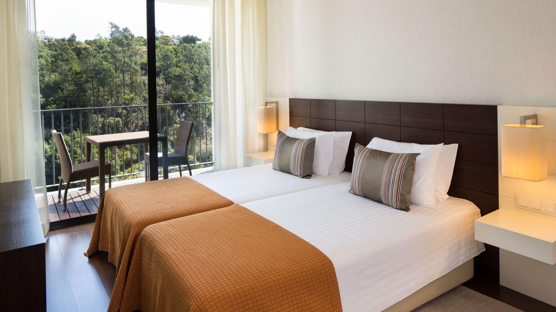 Monchique Resort & Spa twin room